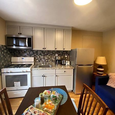 Cozy Boston Getaway Apartment! Free Parking Luaran gambar