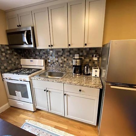 Cozy Boston Getaway Apartment! Free Parking Luaran gambar