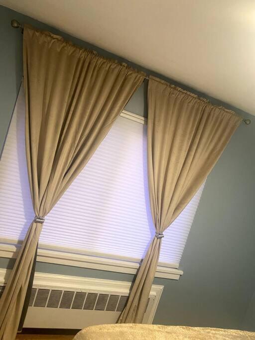 Cozy Boston Getaway Apartment! Free Parking Luaran gambar