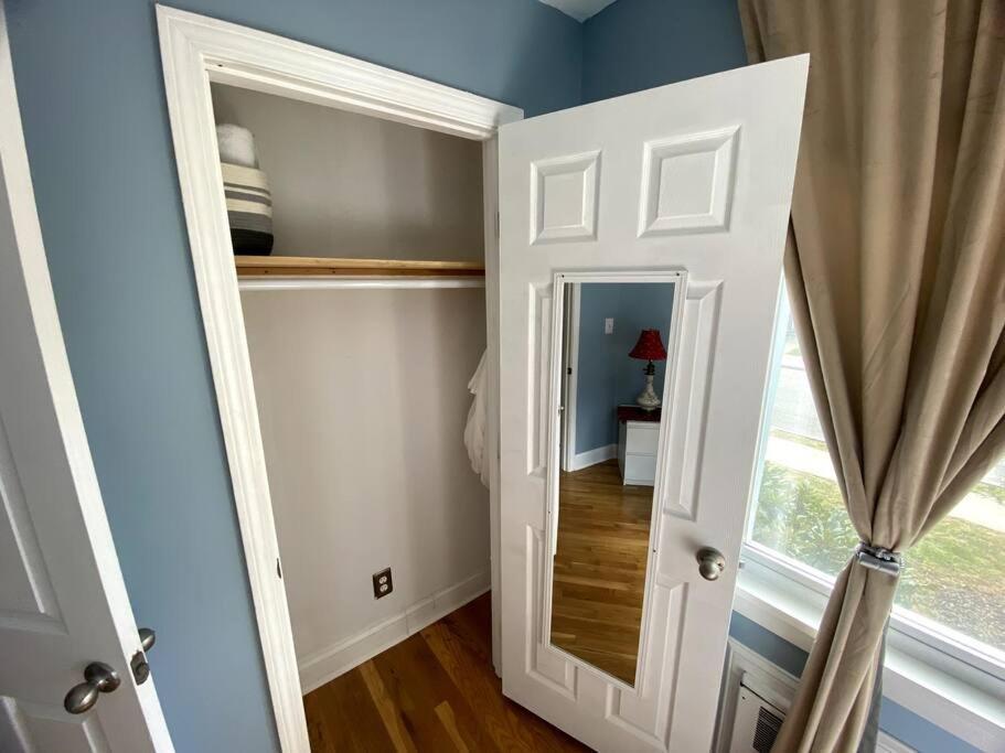 Cozy Boston Getaway Apartment! Free Parking Luaran gambar