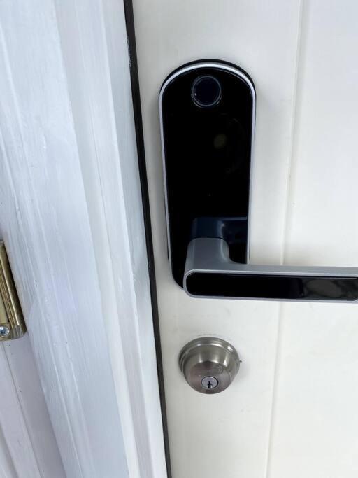 Cozy Boston Getaway Apartment! Free Parking Luaran gambar